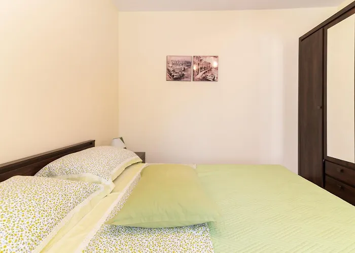 בית נופש House Suzi *